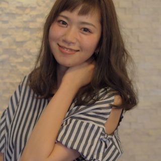 カット、Rカラー