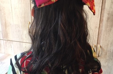 卒業式の袴着付けヘアセット、メイクのご予約承ってあります。