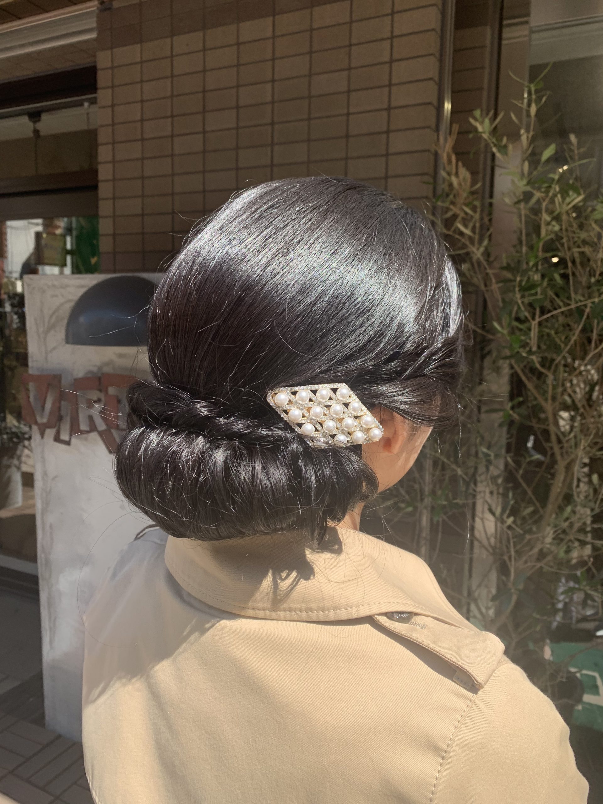 ロールシニヨン　二次会ヘア