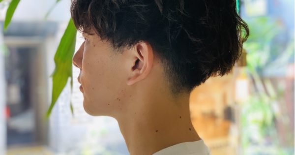 えりあしスッキリツーブロック、マッシュのオシャレ感の有る無しはバックのウエイトがポイントです。