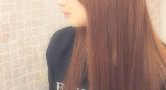 ストートパーマor縮毛矯正で迷っている方 効果の違いについて