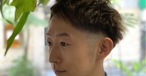メンズ夏スタイル、おすすめはフェードカット、アップバングも可能なベリーショート