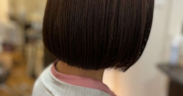 梅雨にはVIRTUEの酸性縮毛矯正がオススメです!