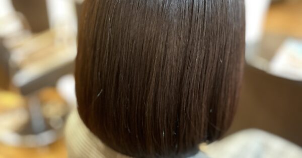 梅雨時の広がり、うねりが気になり出したらVIRTUEの酸性縮毛矯正がオススメ!