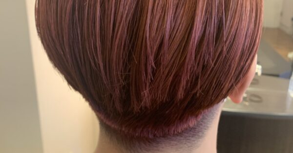 メンズも派手髪で、テラコッタオレンジカラー