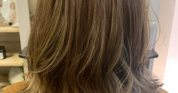 肩くらいの切りっぱなしボブって最高＼(^o^)／